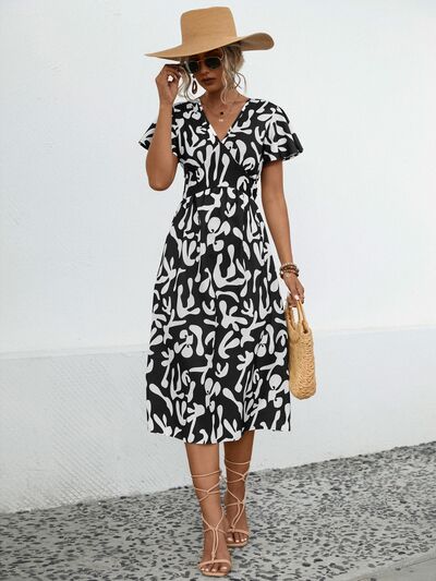 Printed V-Neck Short Sleeve Dress |1mrk.com