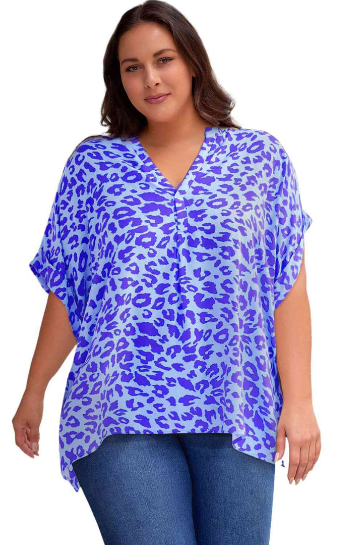 Plus Size Printed Notched Neck Half Sleeve Top | 1mrk.com