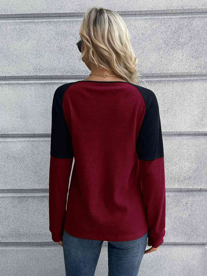 Contrast Buttoned Round Neck Raglan Sleeve Top | 1mrk.com