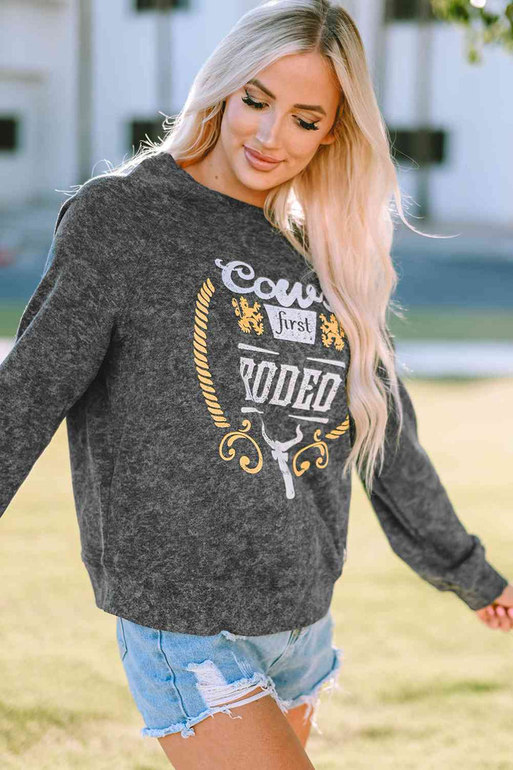 Mineral Washed COW'S FIRST RODEO Round Neck Raglan Sleeve Sweatshirt |1mrk.com