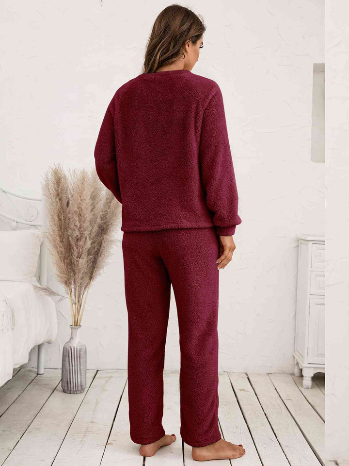 Teddy Long Sleeve Top and Pants Lounge Set | 1mrk.com