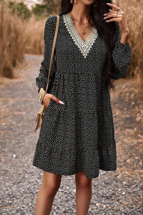 Lace Trim V-Neck Long Sleeve Dress |1mrk.com