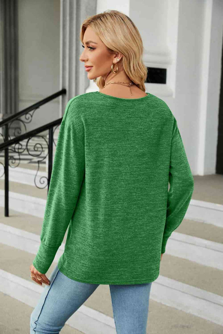 V-Neck Long Sleeve T-Shirt | 1mrk.com