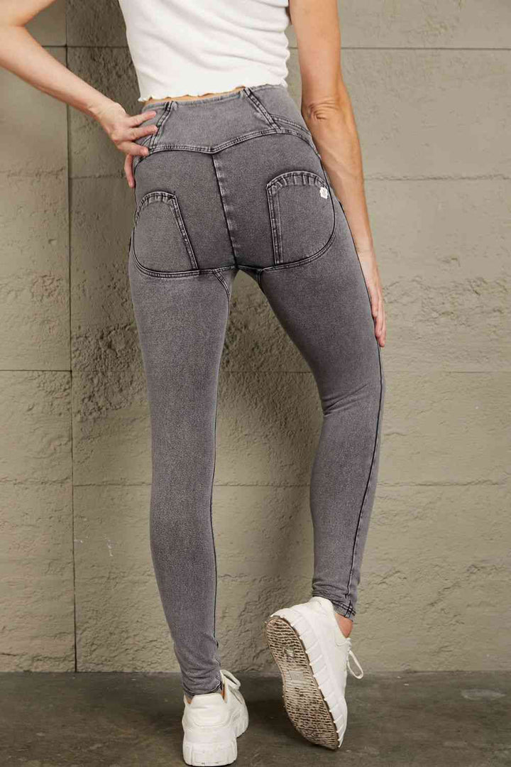 Baeful Zip Closure Skinny Jeans with Pockets | 1mrk.com