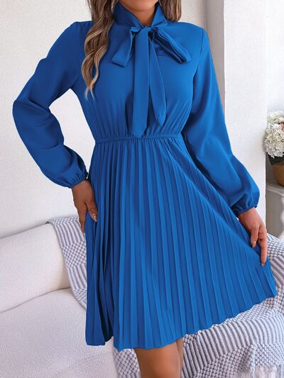 Tie Neck Balloon Sleeve Pleated Dress |1mrk.com