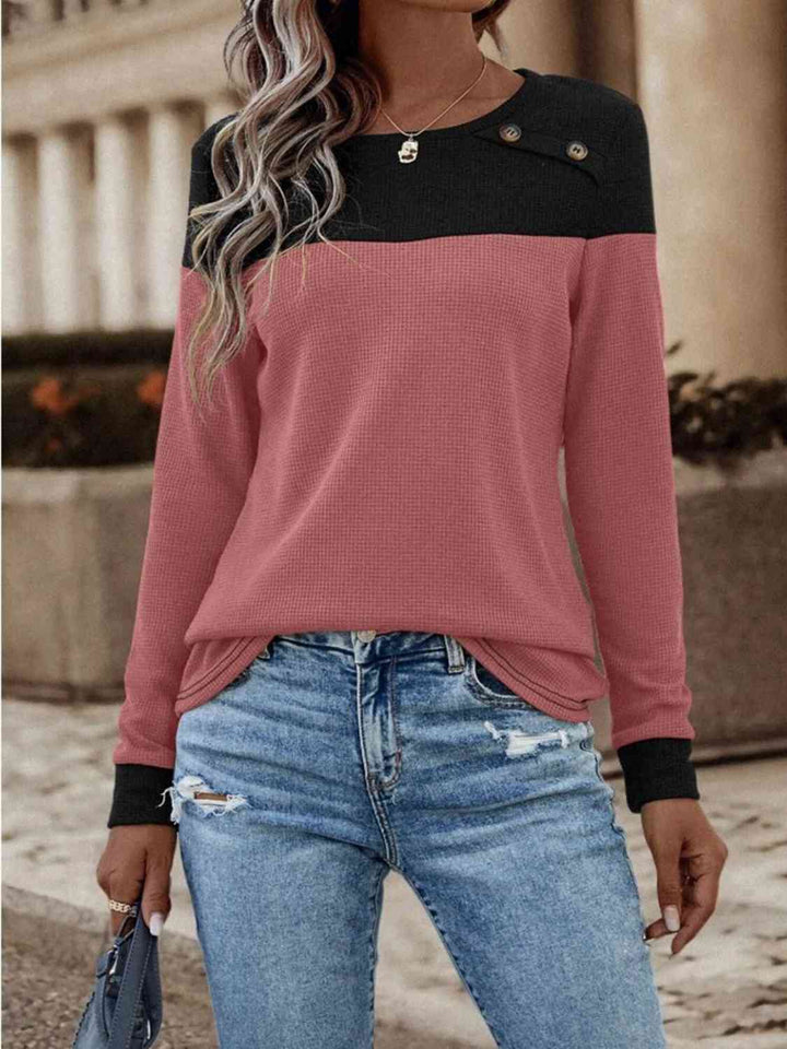 Contrast Buttoned Round Neck Long Sleeve T-Shirt | 1mrk.com