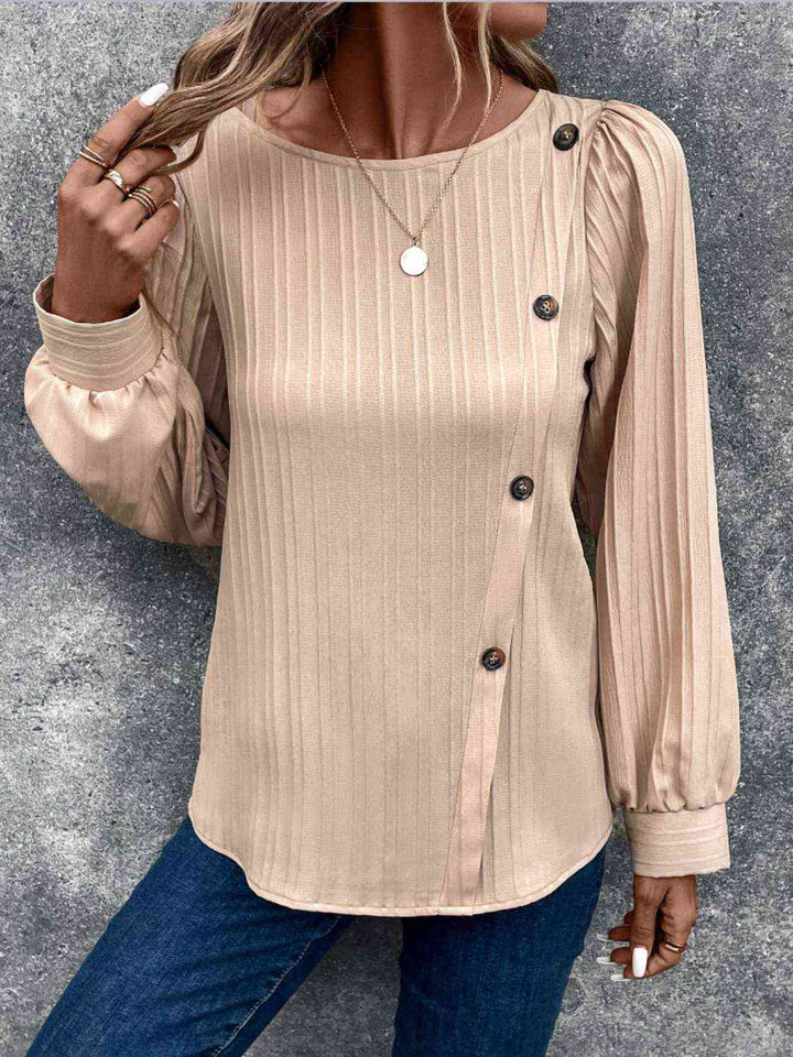 Buttoned Ribbed Puff Sleeve Top | 1mrk.com