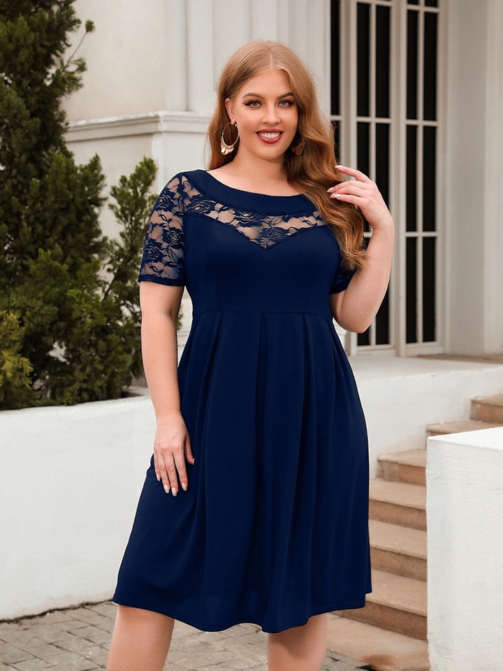 Plus Size Ruched Round Neck Short Sleeve Dress | Trendsi