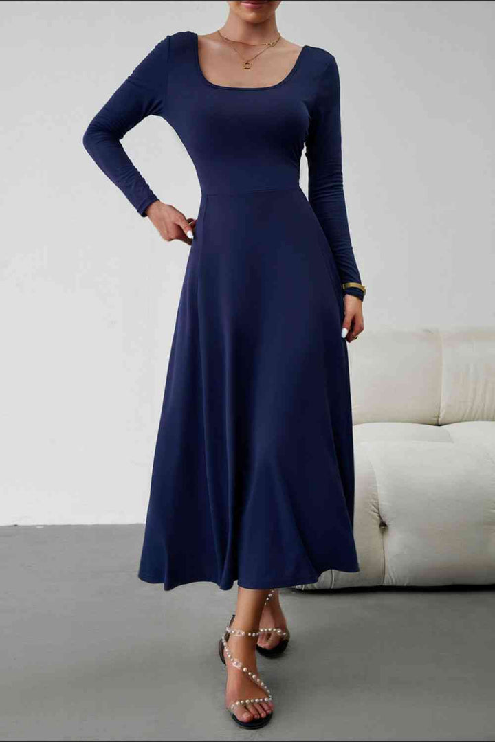 Scoop Neck Long Sleeve Lace-Up Maxi Dress |1mrk.com