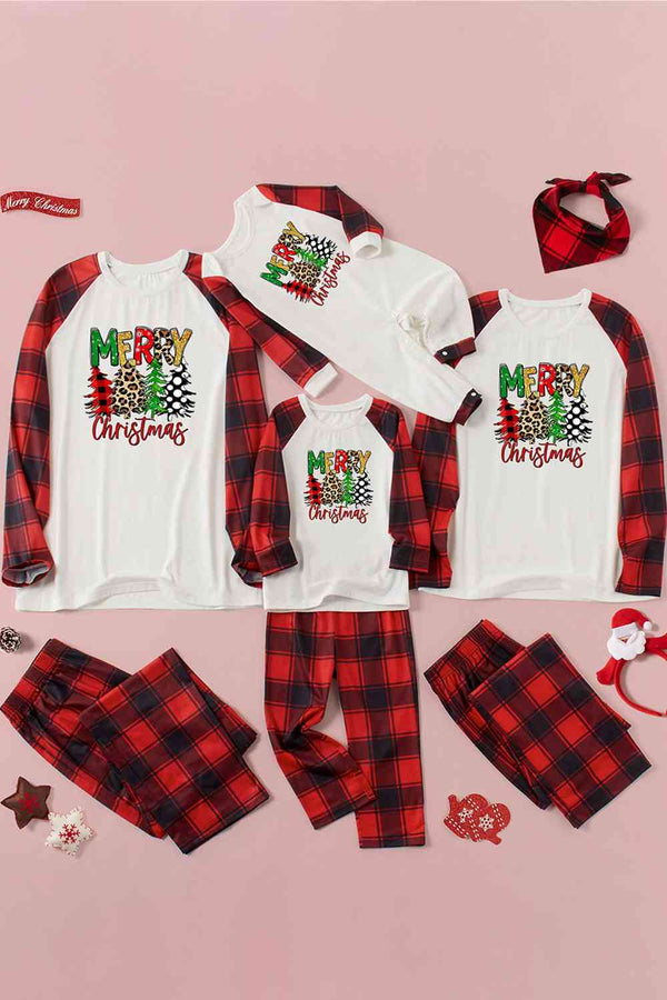 MERRY CHRISTMAS Graphic Top and Plaid Pants Set | 1mrk.com