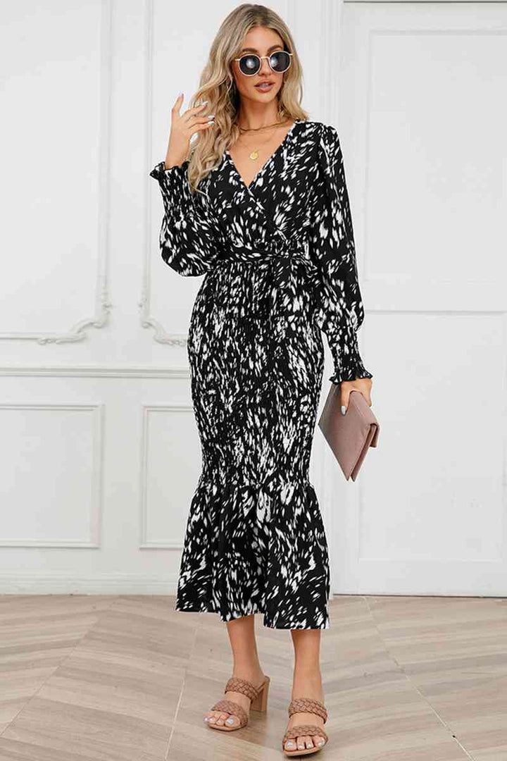 Printed V-Neck Smocked Midi Dress |1mrk.com