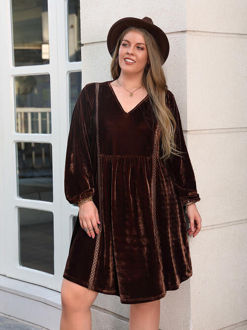 Plus Size V-Neck Balloon Sleeves Dress | 1mrk.com