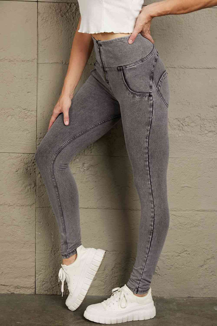 Baeful Zip Closure Skinny Jeans with Pockets | 1mrk.com
