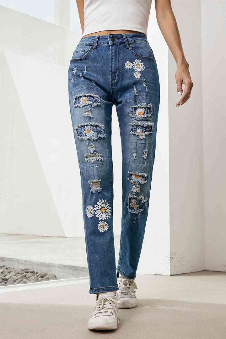 Baeful Printed Patch Distressed Boyfriend Jeans | 1mrk.com