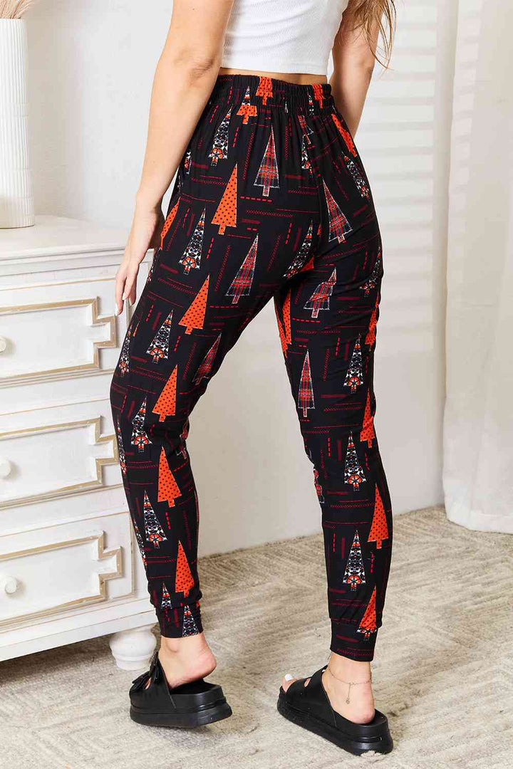 Leggings Depot Full Size Holiday Tree Print Joggers |1mrk.com