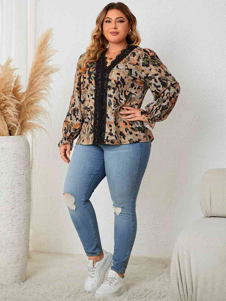 Plus Size Lace Trim Flounce Sleeve Blouse | 1mrk.com