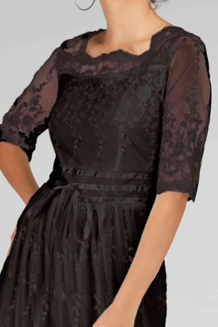 Scalloped Lace Half Sleeve Midi Dress |1mrk.com