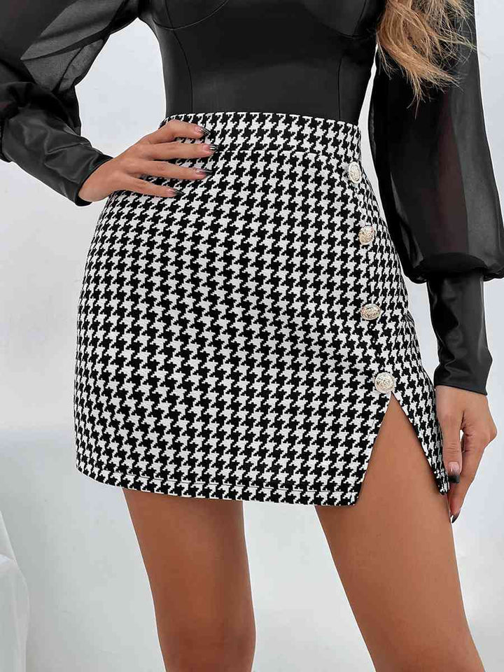 Decorative Button Slit Mini Skirt |1mrk.com