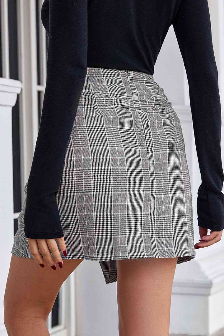 Plaid Buttoned Tulip Hem Mini Skirt |1mrk.com