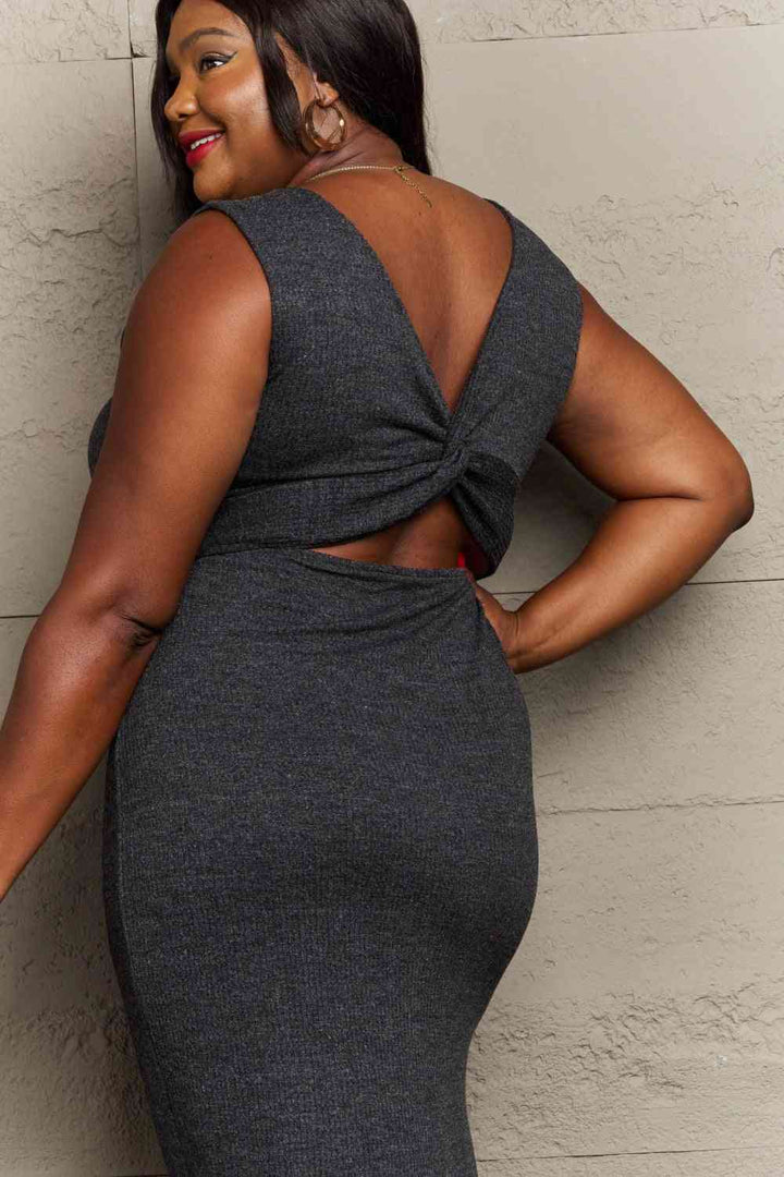 Sew In Love Full Size For The Night Fitted Sleeveless Midi Dress in Black | 1mrk.com