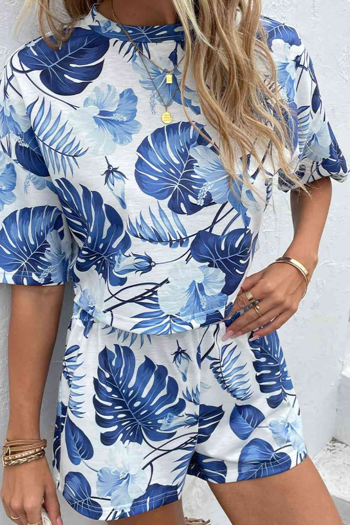 Printed Half Sleeve Top and Shorts Lounge Set | 1mrk.com