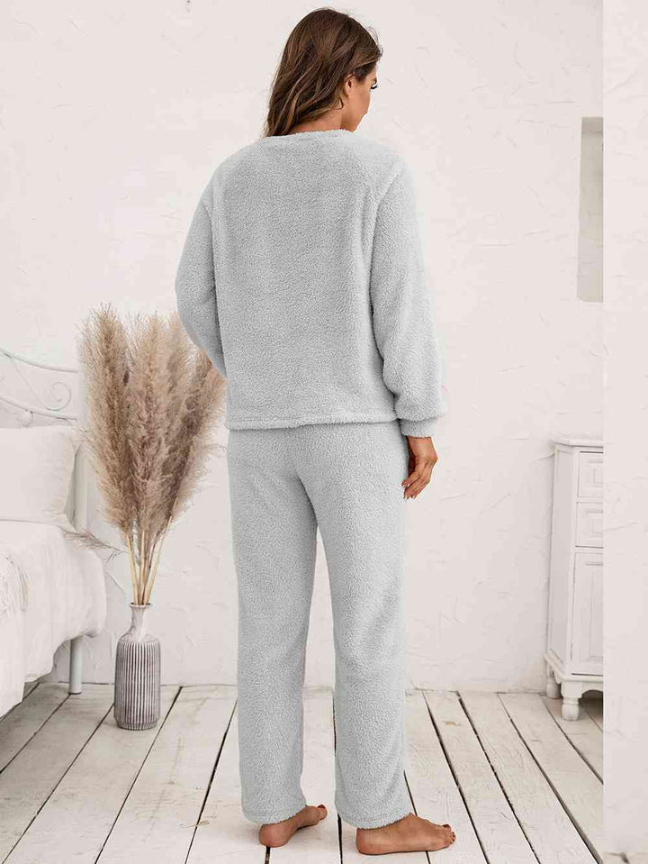 Teddy Long Sleeve Top and Pants Lounge Set | 1mrk.com