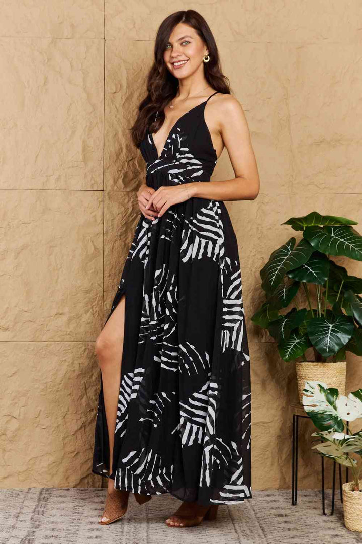 OneTheLand  Black Leaf Printed Maxi Dress | 1mrk.com