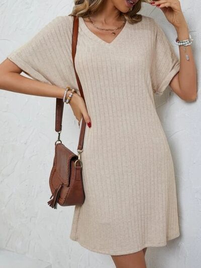 Ribbed V-Neck Short Sleeve Dress |1mrk.com