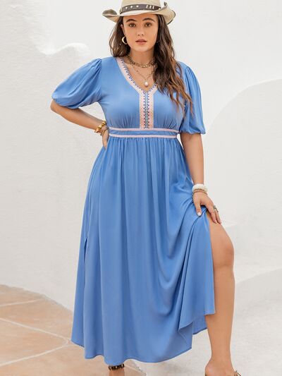 Plus Size Slit V-Neck Short Sleeve Dress |1mrk.com