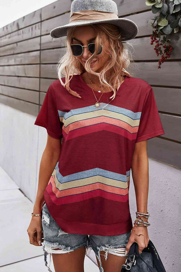 Multicolored Chevron Stripe Round Neck Side Slit T-Shirt | 1mrk.com