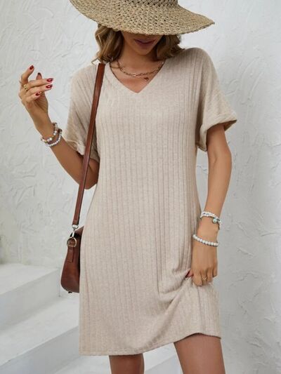 Ribbed V-Neck Short Sleeve Dress |1mrk.com