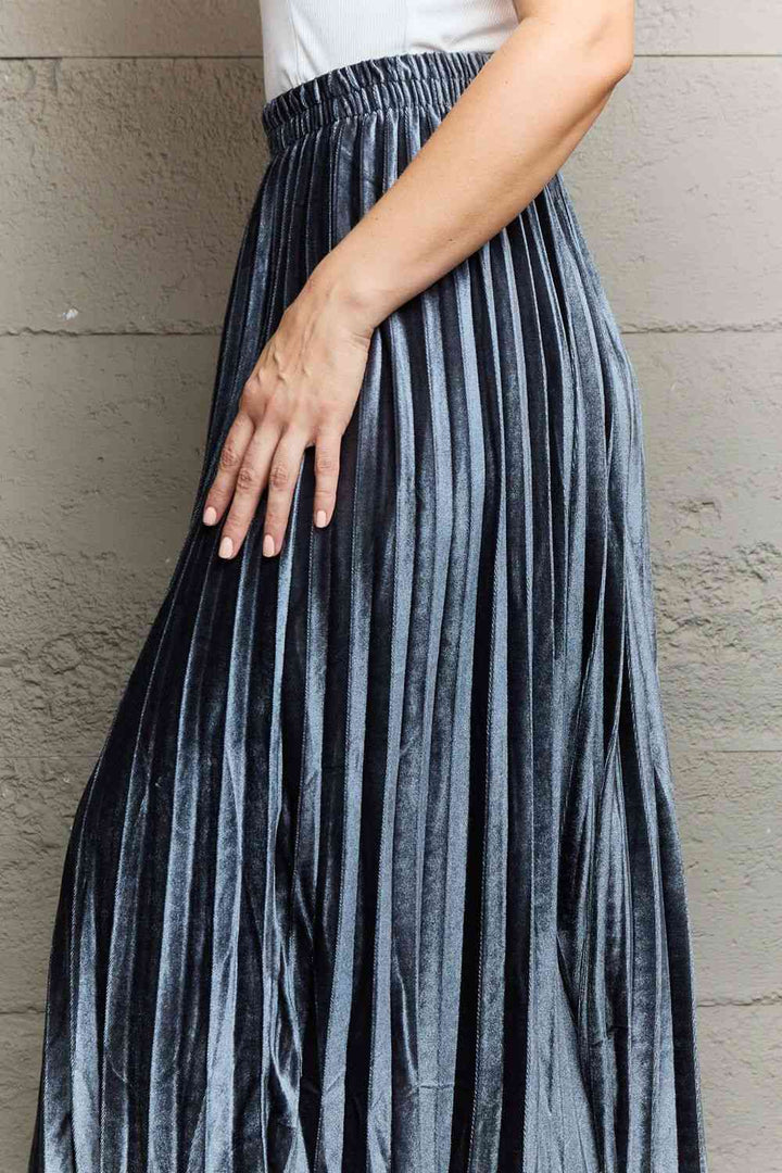 Ninexis Accordion Pleated Flowy Midi Skirt |1mrk.com