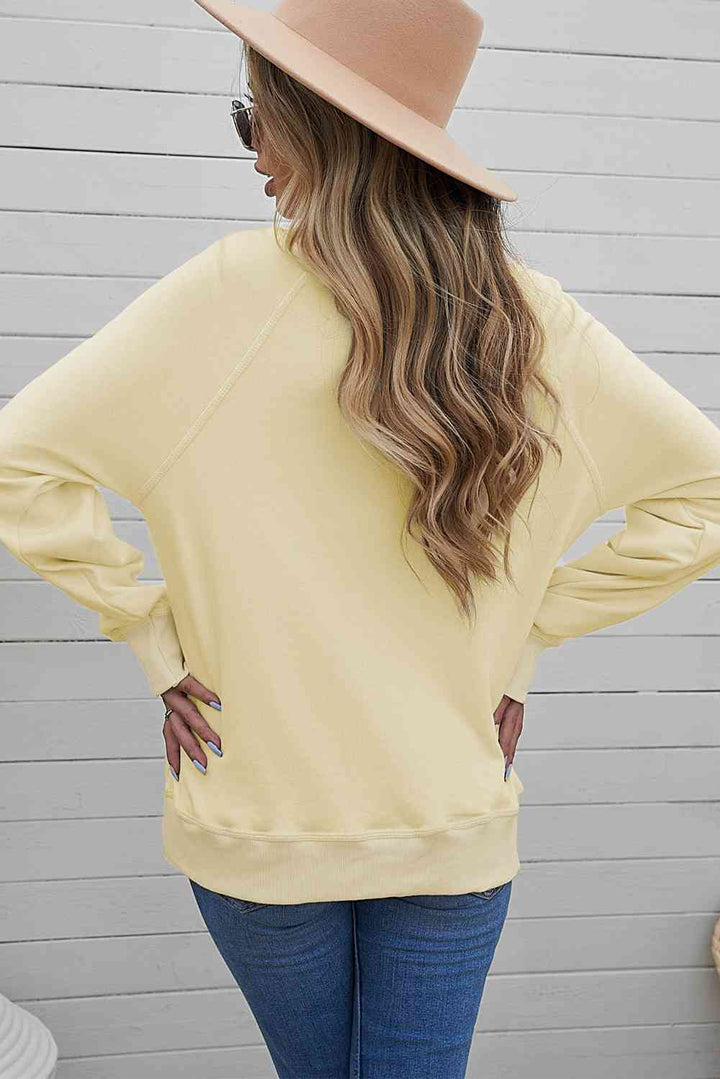 Round Neck Raglan Sleeve Exposed Seam Sweatshirt |1mrk.com