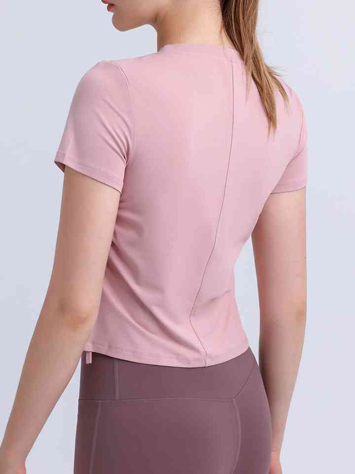 Round Neck Short Sleeve Active Top | 1mrk.com