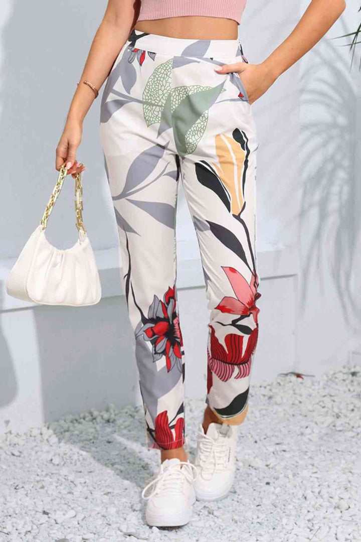 Floral Print Cropped Pants with Pockets | 1mrk.com